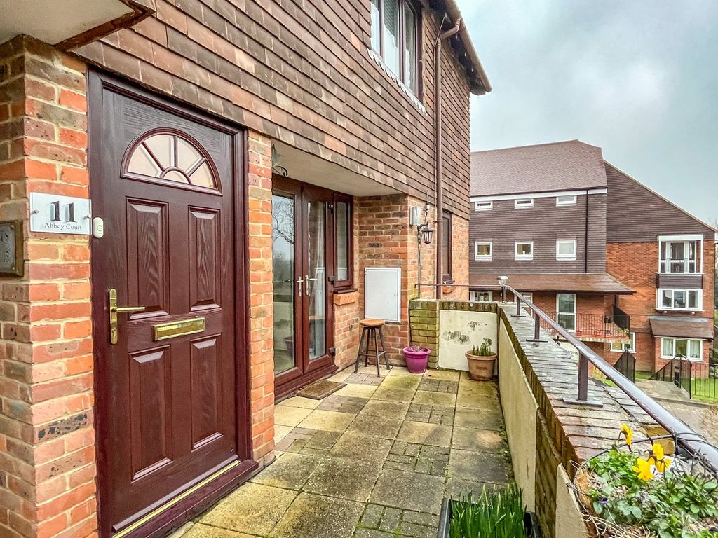 2 bed flat for saleSt Martins Way, Battle TN33