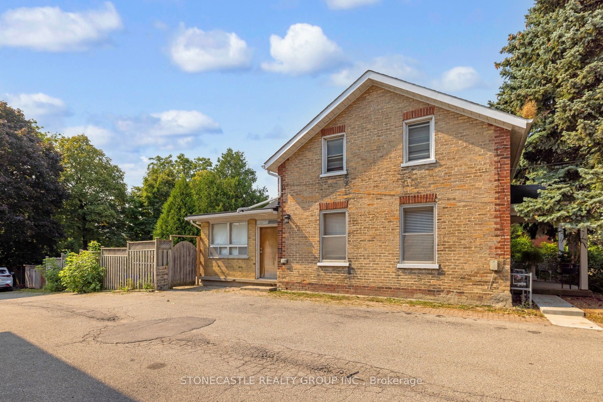 Additional image 3 of 2321 Major Mackenzie Drive W, Vaughan, ON, L6A 1R8