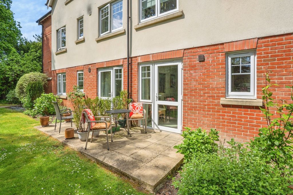Additional image 6 of 1 bed flat for saleNew Brighton Road, Emsworth, Hampshire PO10