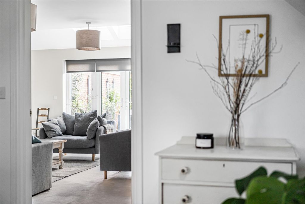 Additional image 24 of 5 bed property for saleLander Close, Chesterton, Bicester OX26