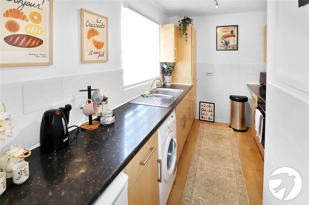 Additional image 3 of 1 bed flat for saleCoptefield Drive, Belvedere DA17