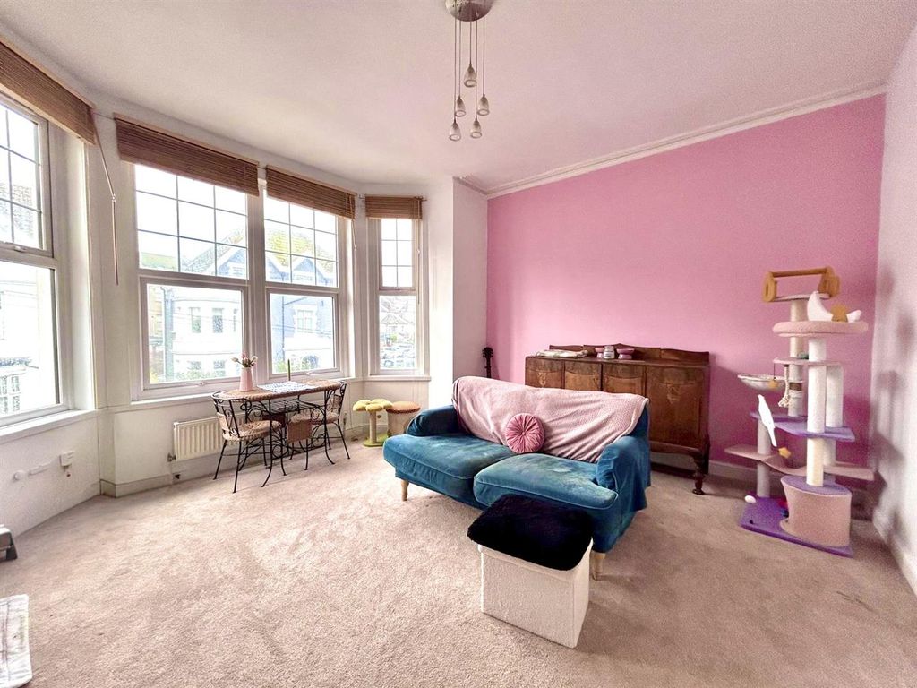 Additional image 7 of 2 bed flat for saleEversley Road, Bexhill TN40