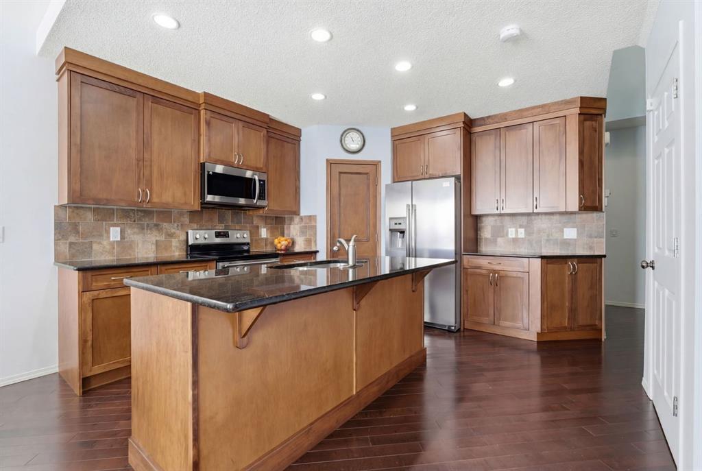 Additional image 4 of 512 Panatella Square NW, Calgary, AB, T3K 0T5