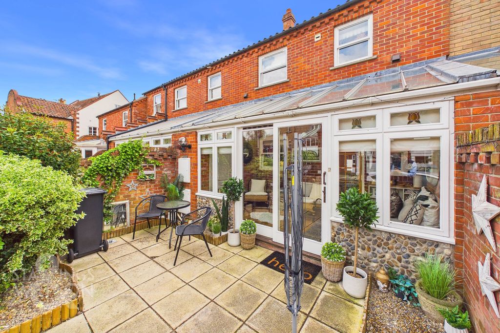 Additional image 18 of 2 bed terraced house for saleOld College Close, Beccles NR34