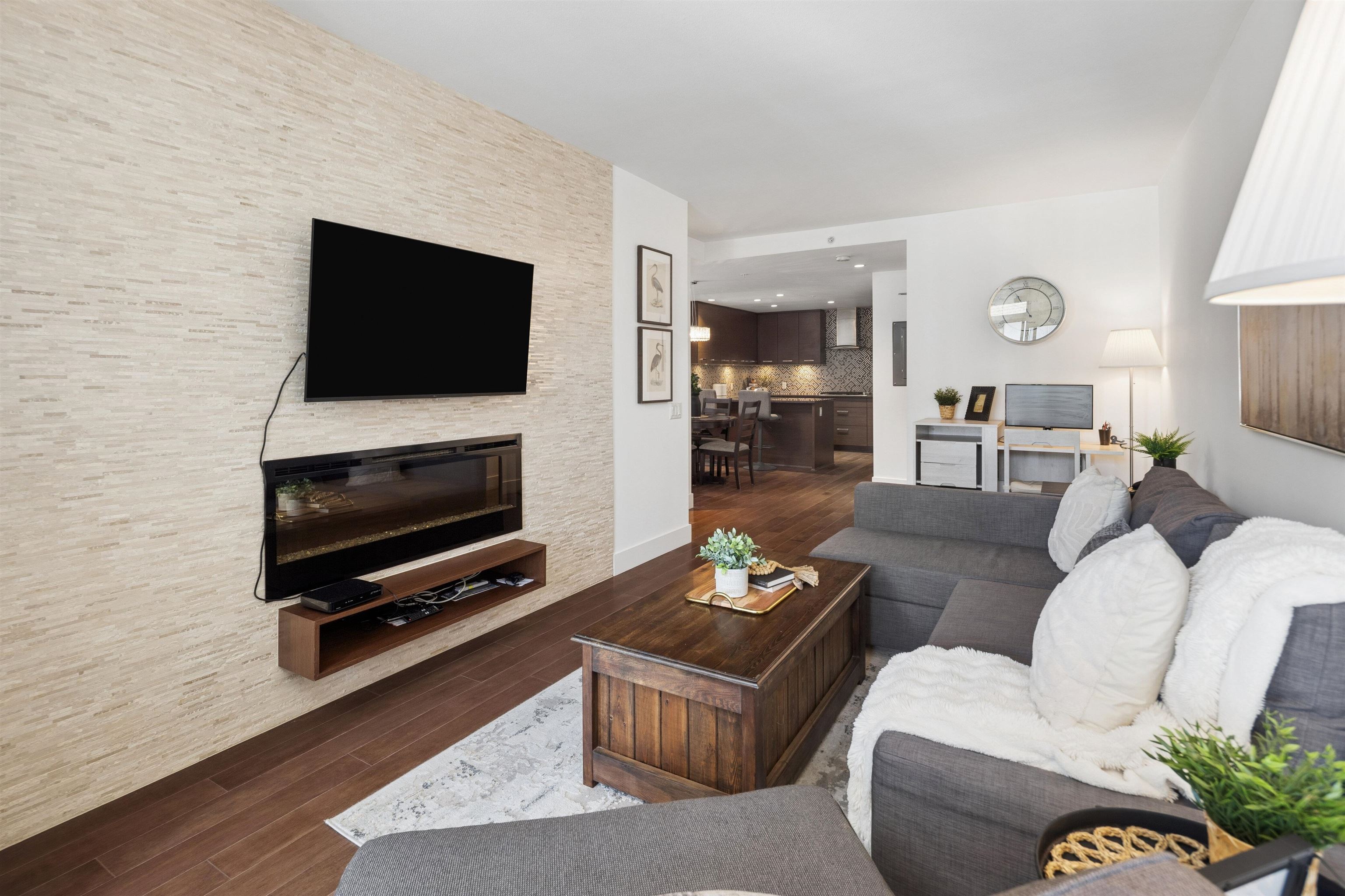 Additional image 4 of 406-210 13 Street W, North Vancouver, BC, V7M 1N7