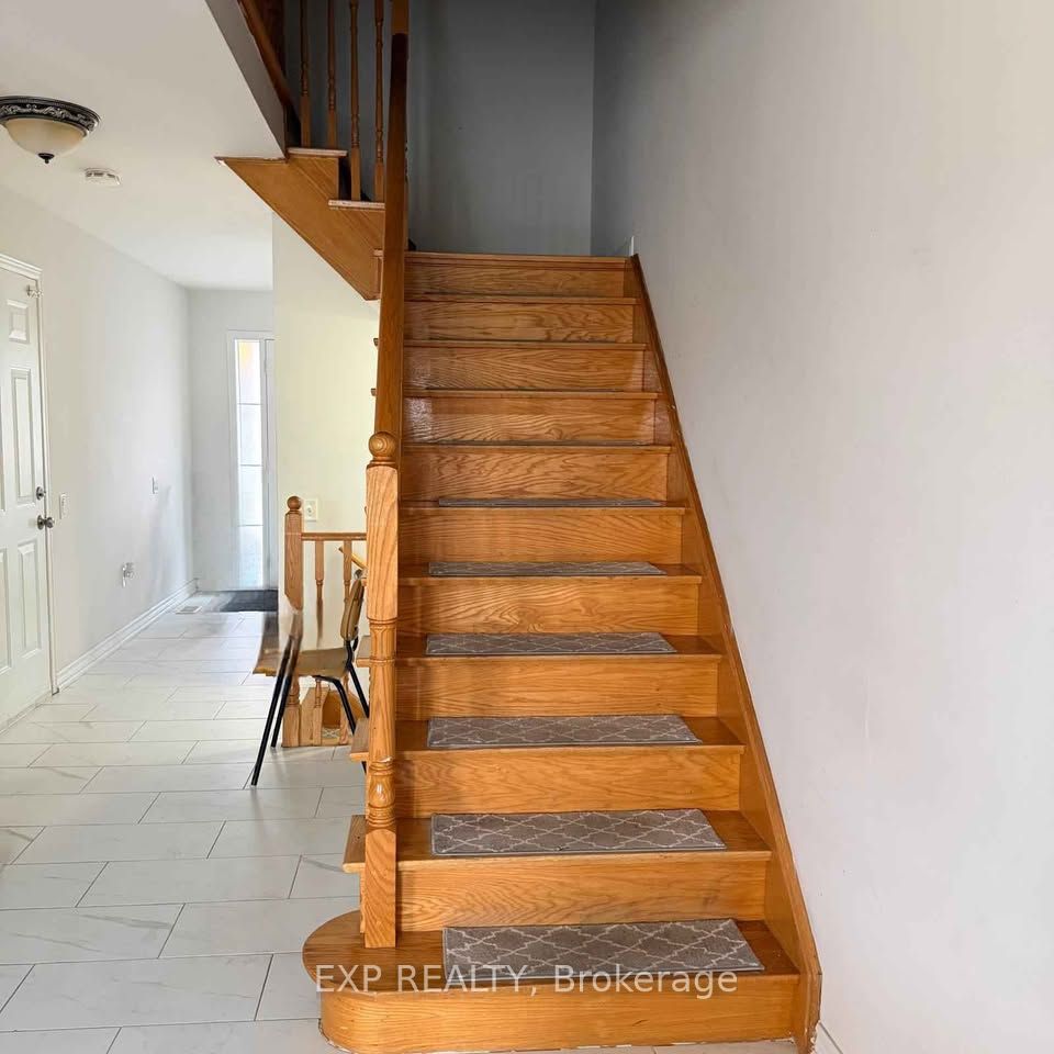 Additional image 4 of G-35 View Green Crescent, Toronto, ON, M9W 7E1