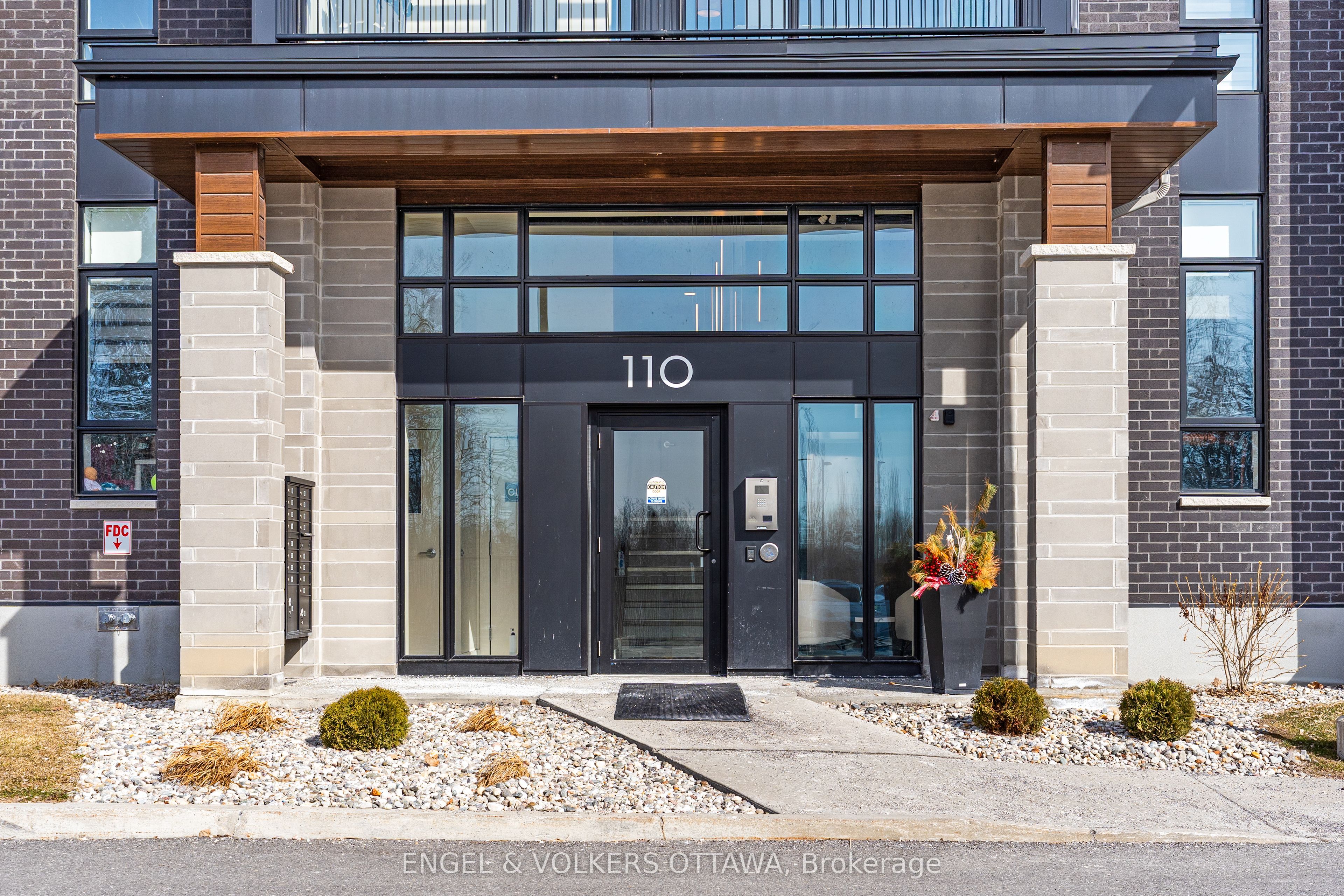 Additional image 2 of 402-110 Cortile Private, Ottawa, ON, K1V 2S8