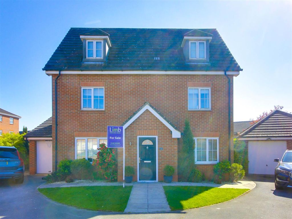 5 bed detached house for saleLangthwaite Close, Brough HU15