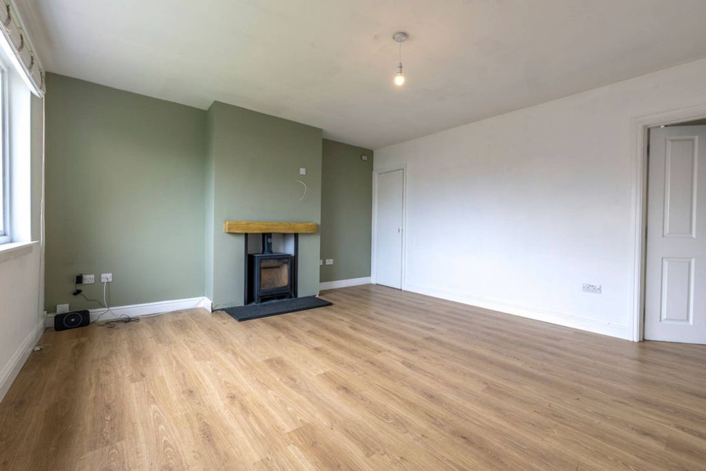 Additional image 2 of 3 bed end terrace house for saleViewhill Crescent, Tain, Highland IV19
