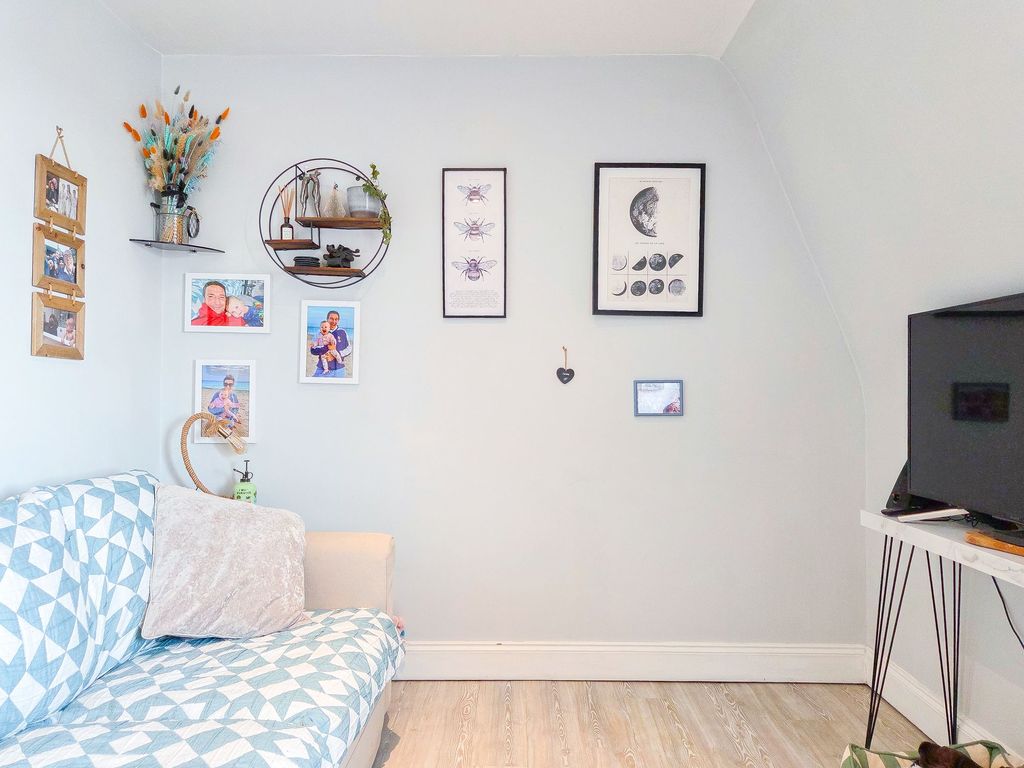 Additional image 13 of 2 bed flat for sale6 Silvertide, St Helier JE2