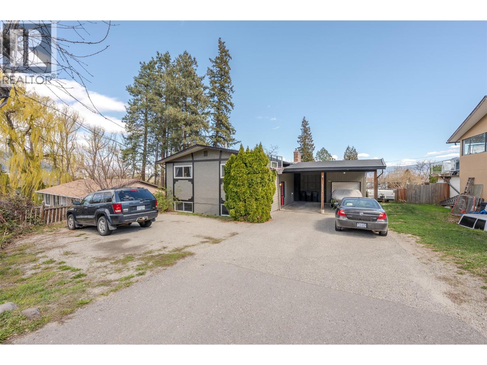 3853 Glenway Road, West Kelowna, BC, V4T1C9