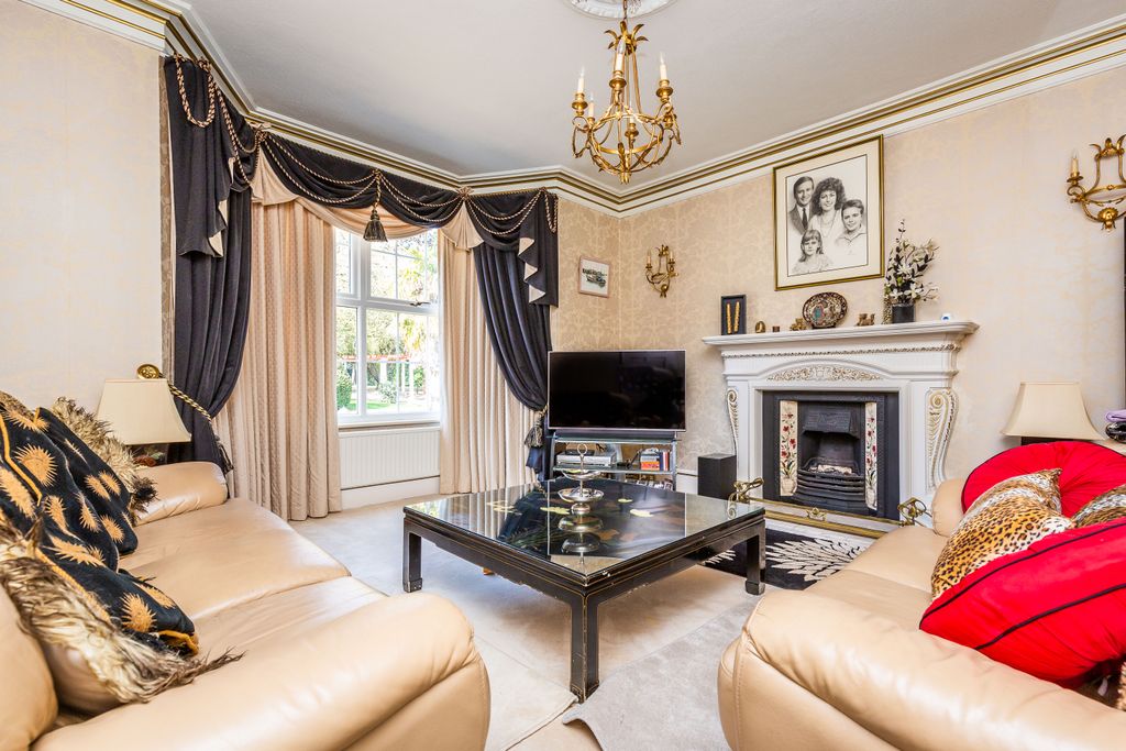 Additional image 9 of 5 bed detached house for saleMaltby House And Lodge, Raithby-Cum-Maltby LN11