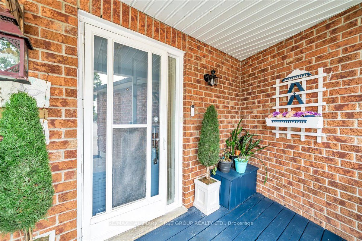 Additional image 3 of 1138 Tanzer Court, Pickering, ON, L1W 3S4