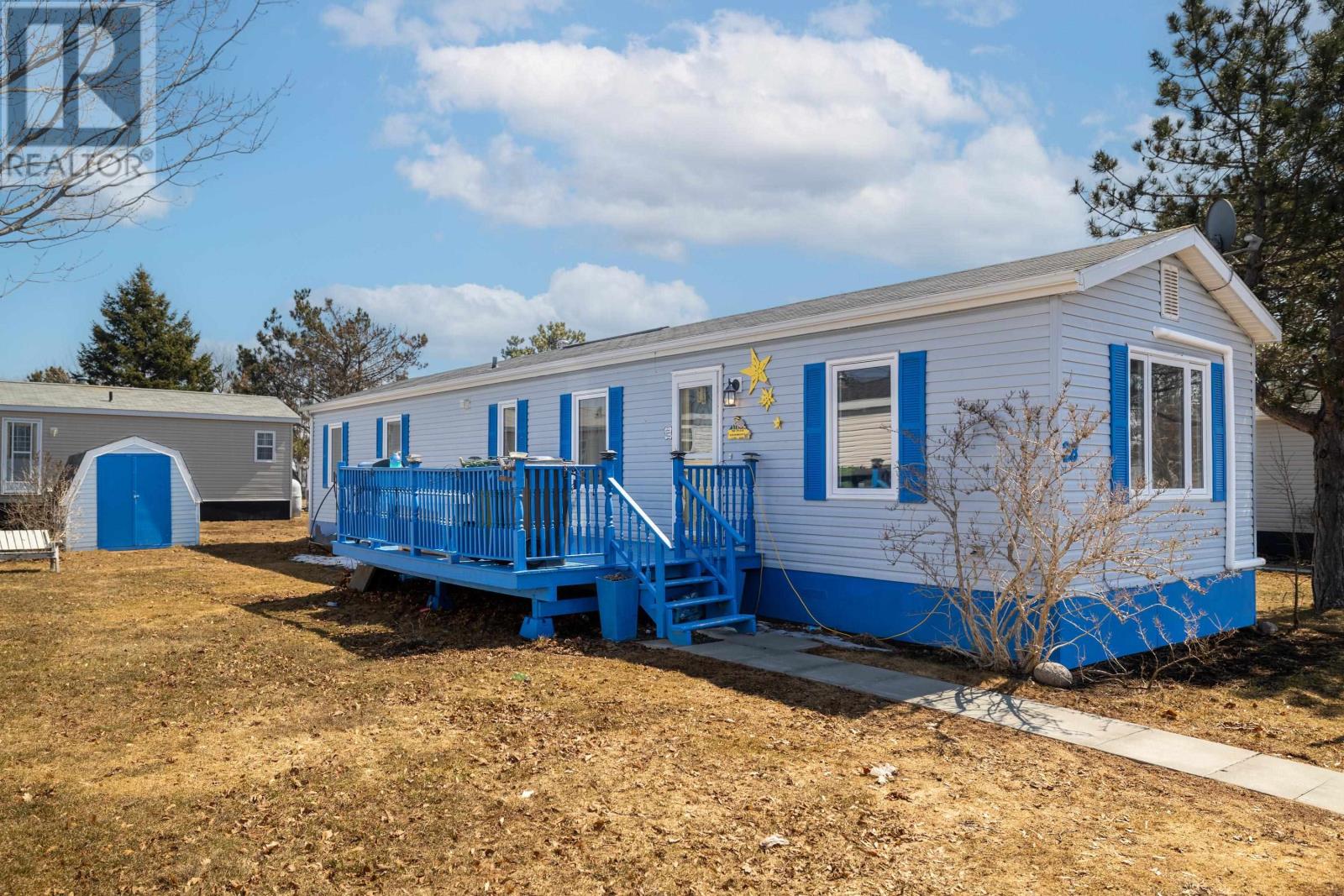 28 Leeward Crescent