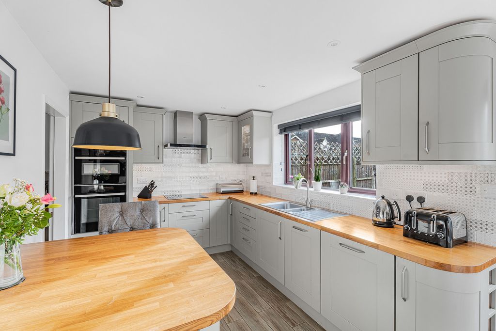 Additional image 3 of 4 bed detached house for saleTurnstone Green, Bicester OX26