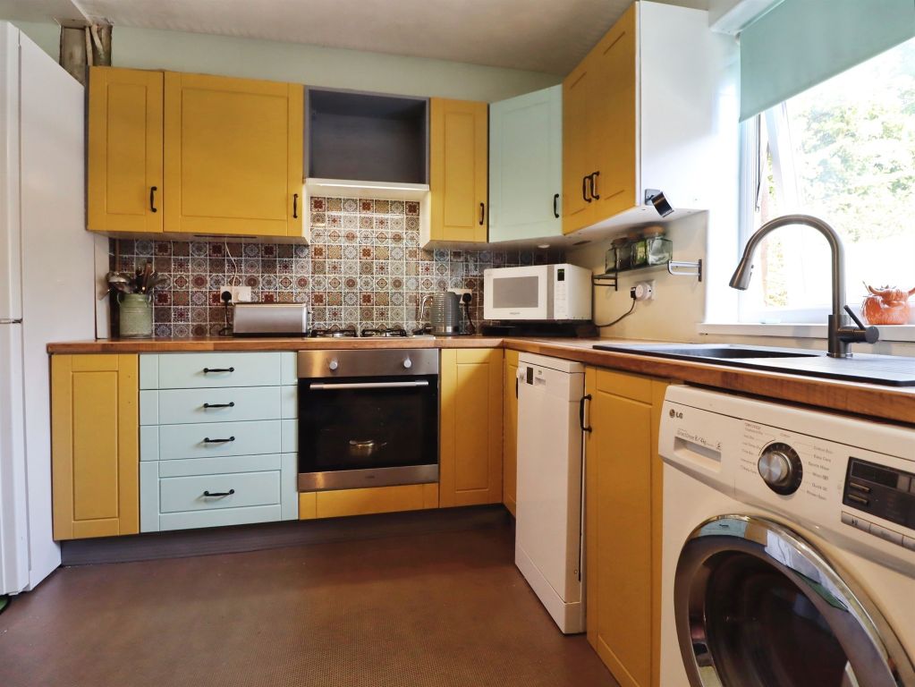 Additional image 4 of 2 bed maisonette for saleQuarry Crescent, Cardiff CF5