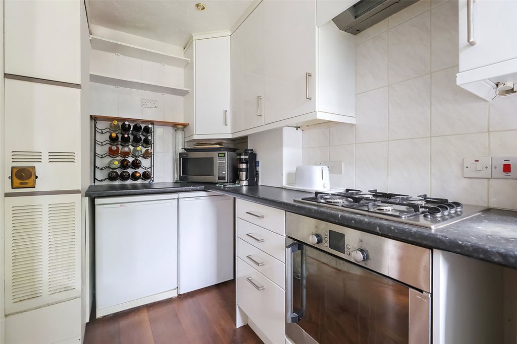 Additional image 3 of 3 bed end terrace house for saleBarleymow Court, Betchworth, Surrey RH3