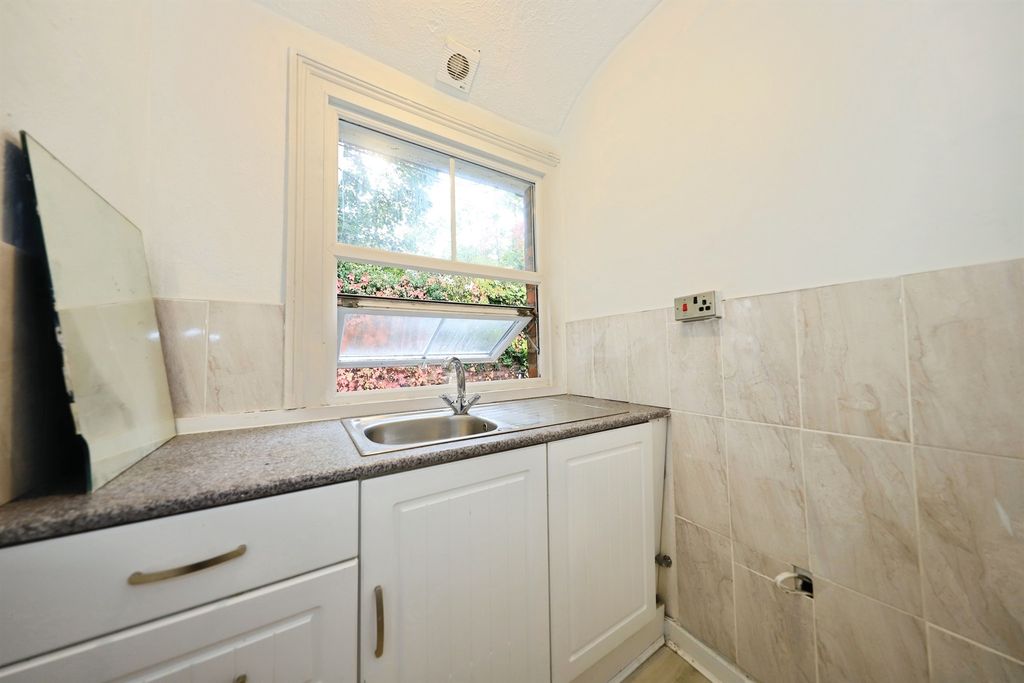 Additional image 4 of 1 bed flat for saleCoventry Street, Kidderminster DY10