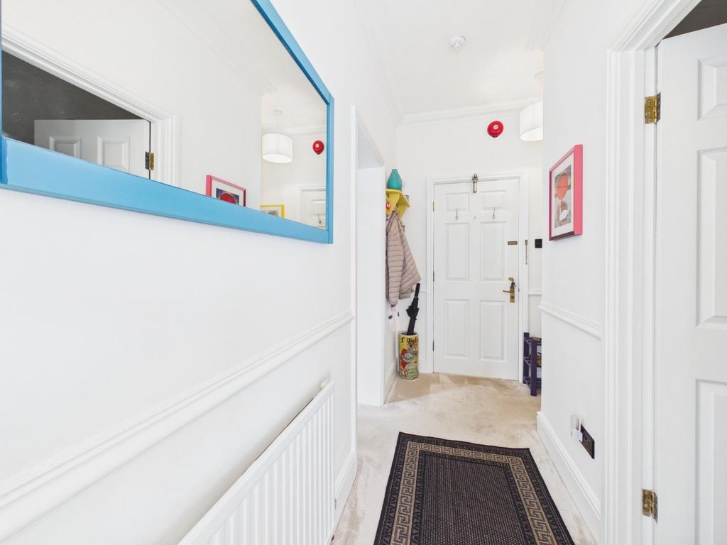 2 bed flat for saleAsham Hall, Bingley BD16 photo 2