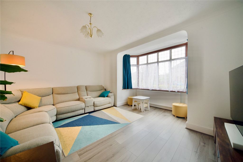 Additional image 2 of 2 bed flat for saleThe Drive, Barking IG11