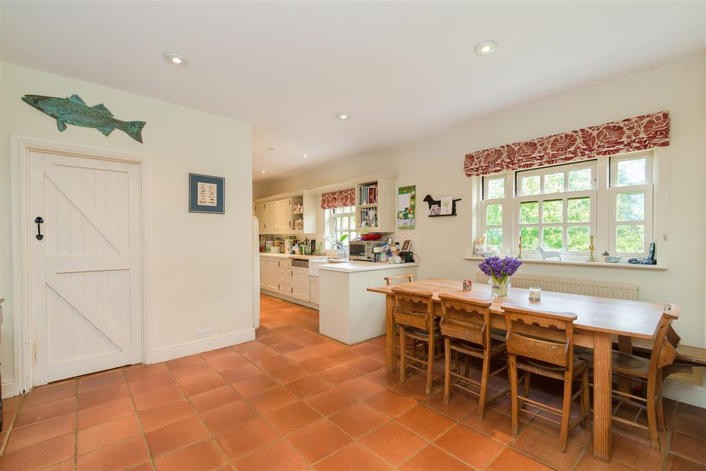 Additional image 2 of 5 bed detached house for saleThe Woodlands, Chesterton, Oxfordshire OX26