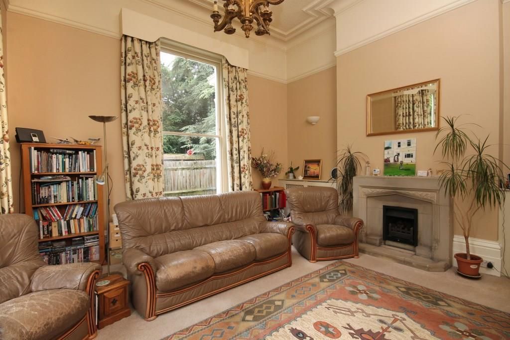 Additional image 7 of 2 bed flat for salePixham Lane, Dorking RH4