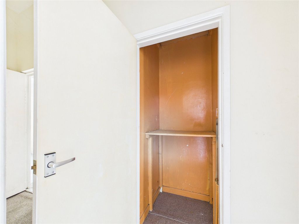 Additional image 5 of 2 bed flat for saleStockport Road, Ashton-Under-Lyne, Greater Manchester OL7