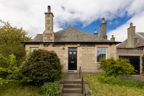 1 Sydney Terrace, Craigentinny, Edinburgh EH7