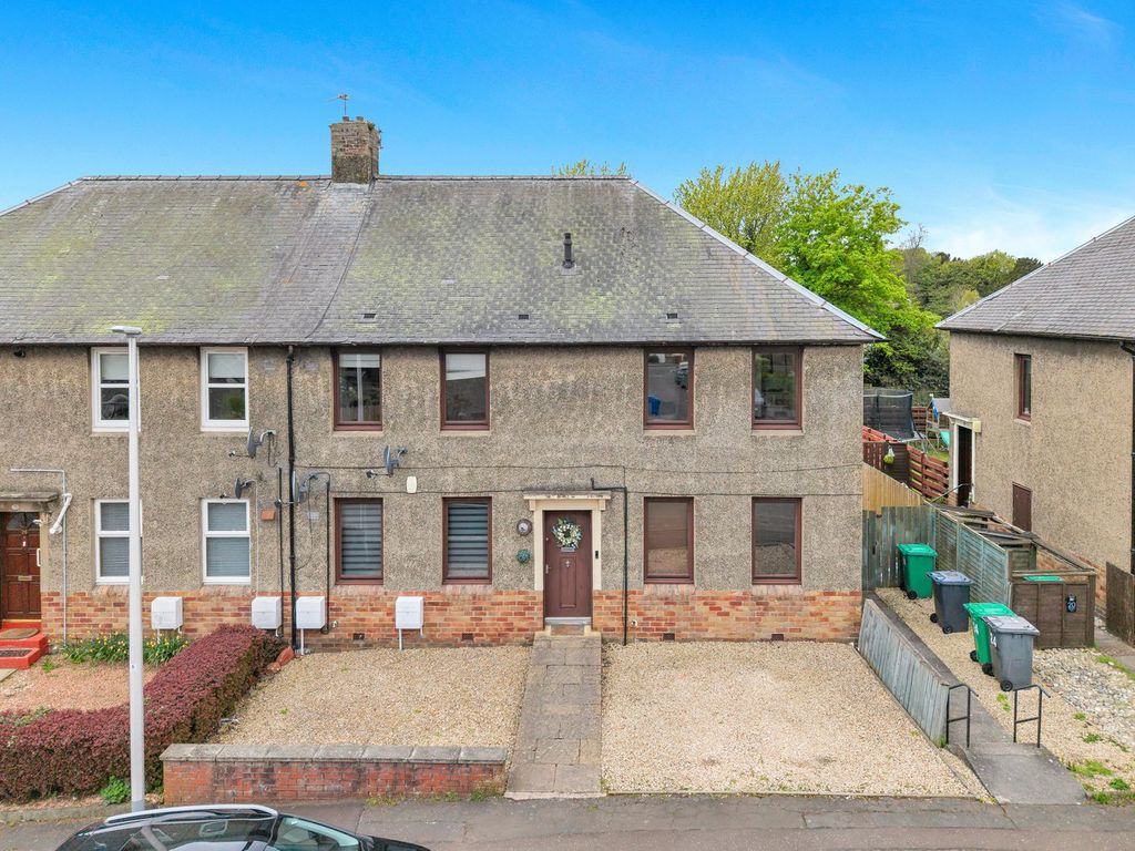 2 bed flat for saleMeadow View, Crossford, Dunfermline KY12