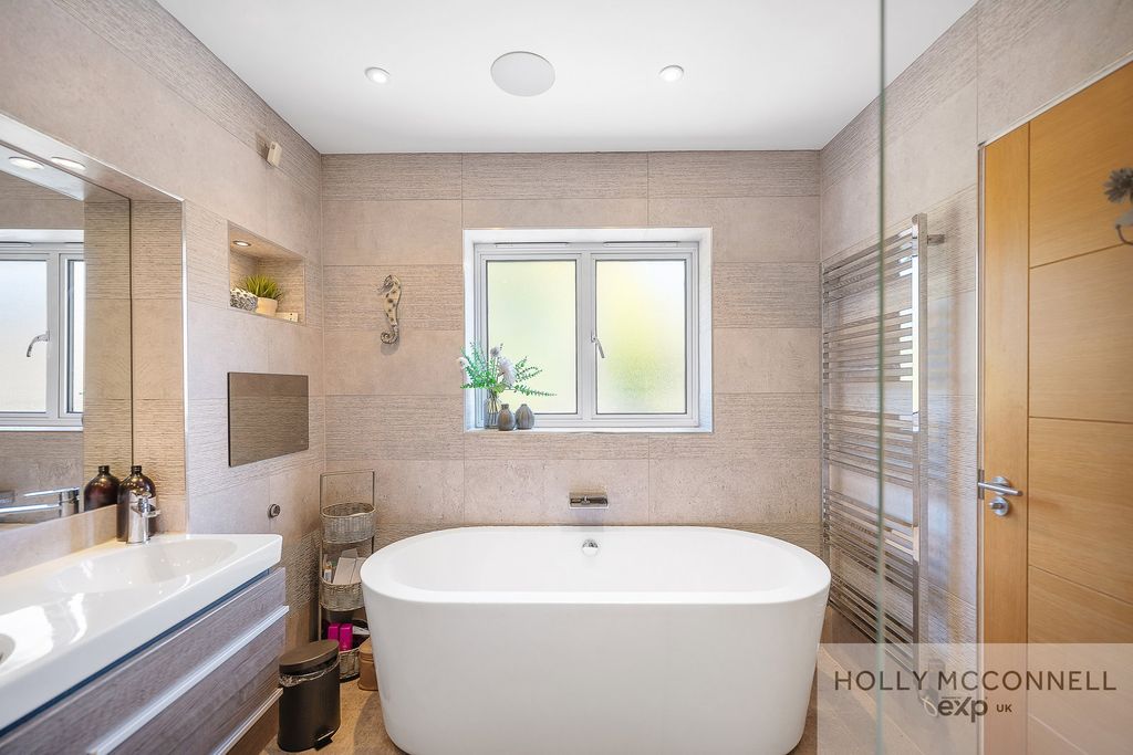 Additional image 17 of 6 bed detached house for saleBird In Hand Lane, Bromley BR1