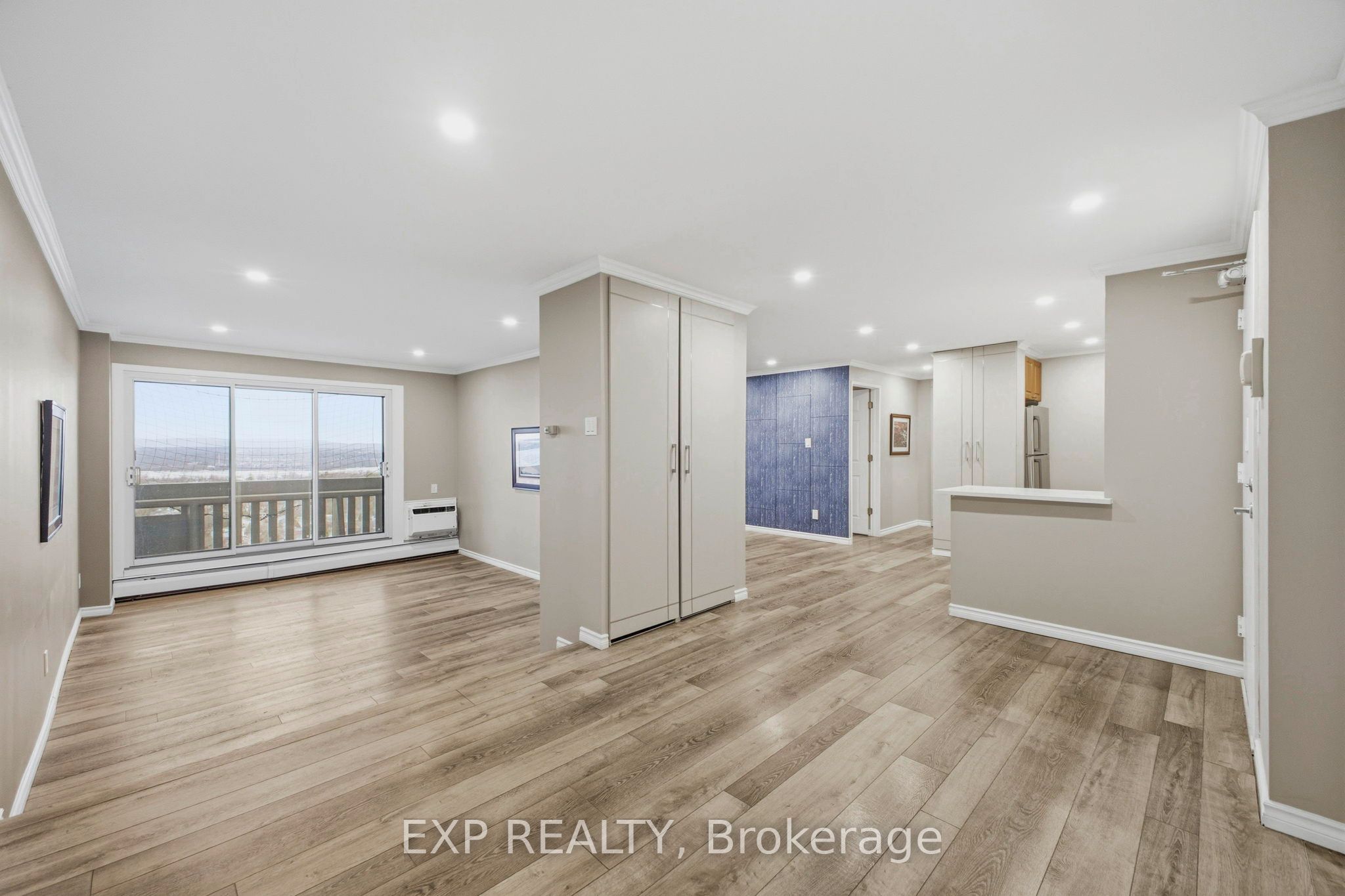 Additional image 3 of 2102-415 Greenview Avenue, Ottawa, ON, K2B 8G5