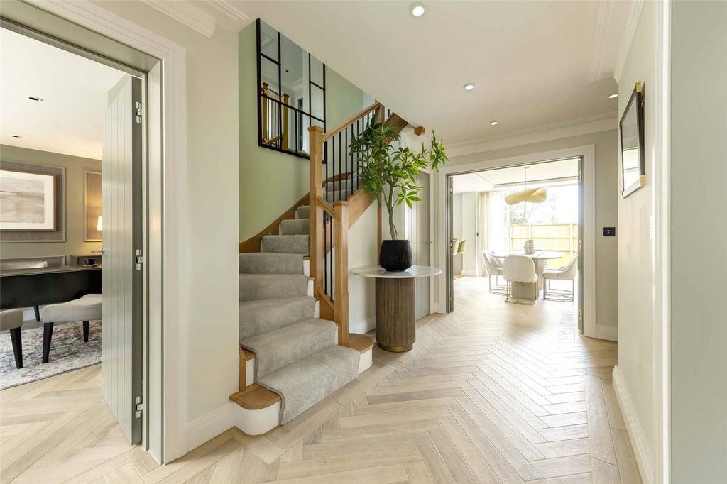 Additional image 8 of 4 bed detached house for saleConquerors Gate, North Trade Road, Battle, East Sussex TN33