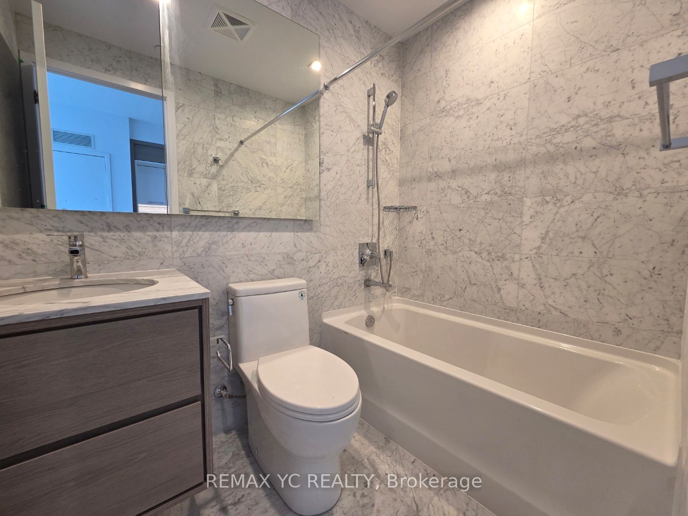 Additional image 6 of 1905-29 Green Trail Court, Toronto, ON, M2K 1E3