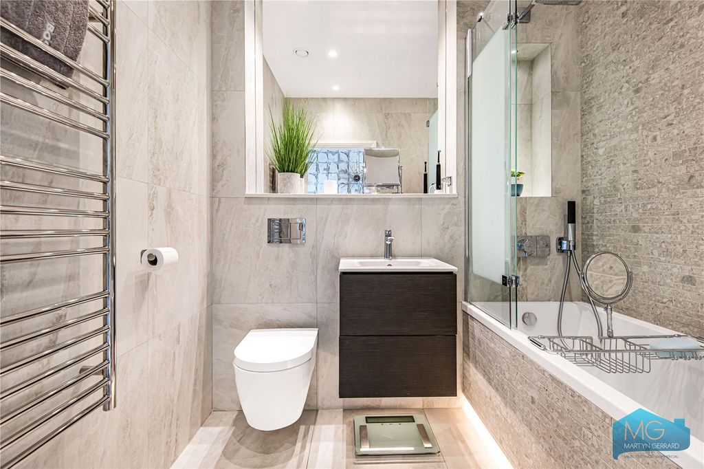 Additional image 27 of 2 bed flat for saleCamlet Way, Barnet EN4