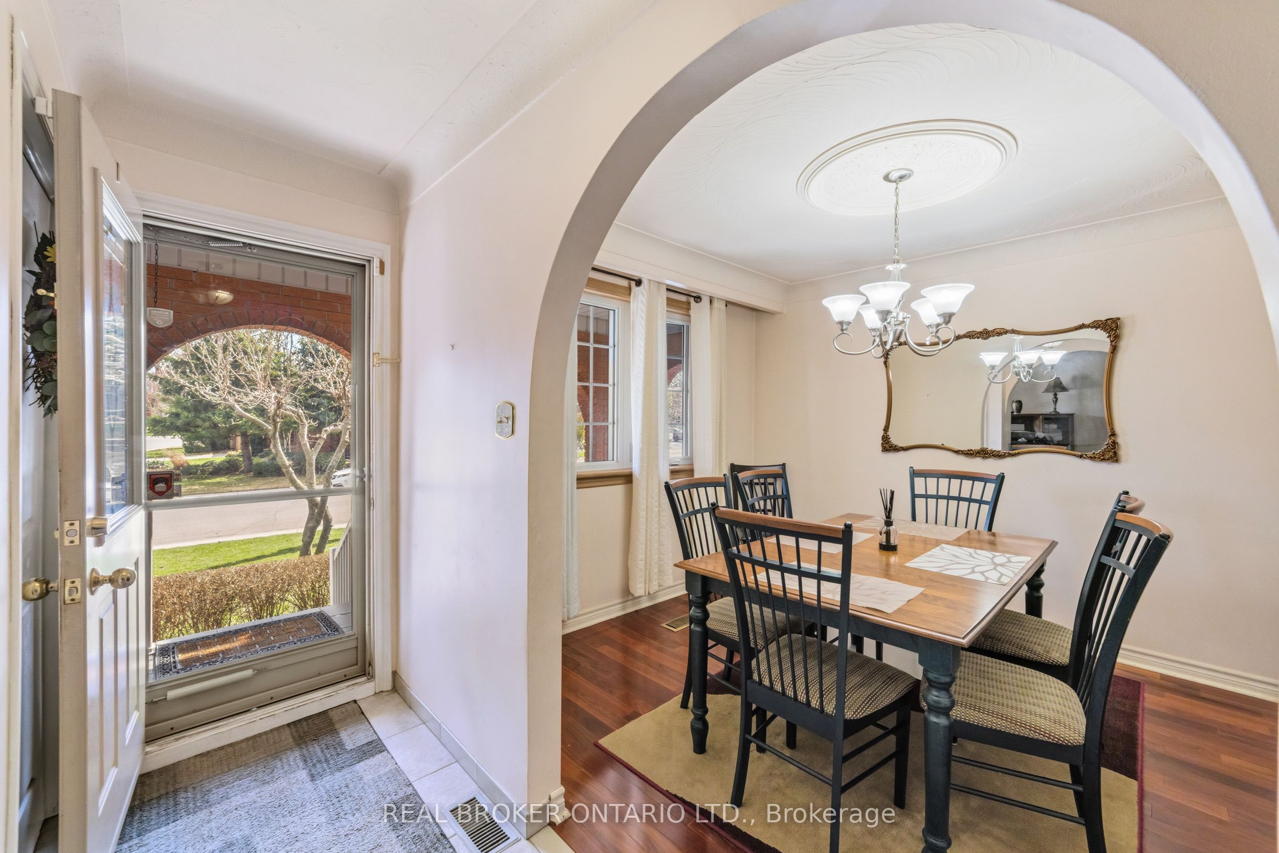 122 Green Cedar Drive, Hamilton, ON, L9C 6W6 photo 5