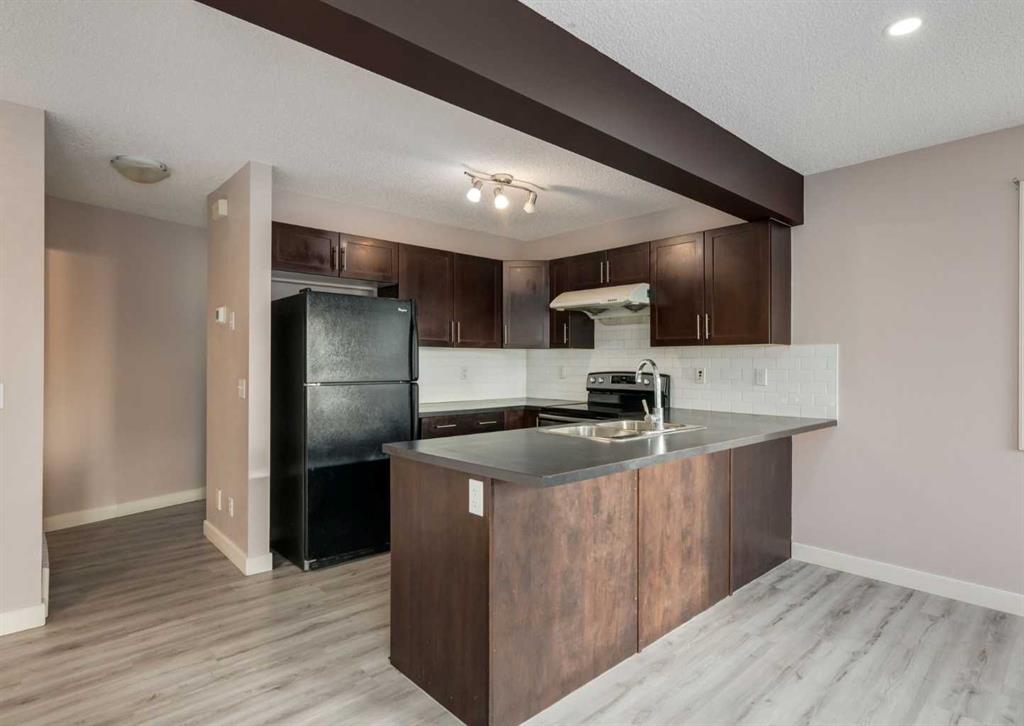 Additional image 3 of 14 Pantego Lane NW, Calgary, AB, T3K 0T1