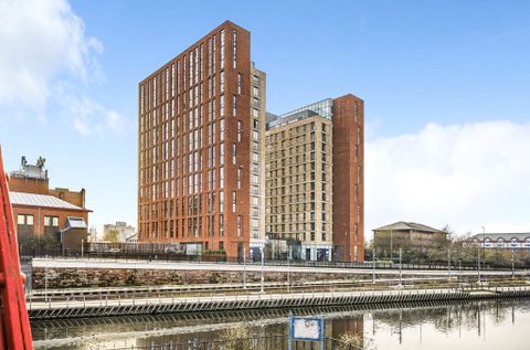 Wharf End, Trafford Park, Manchester M17