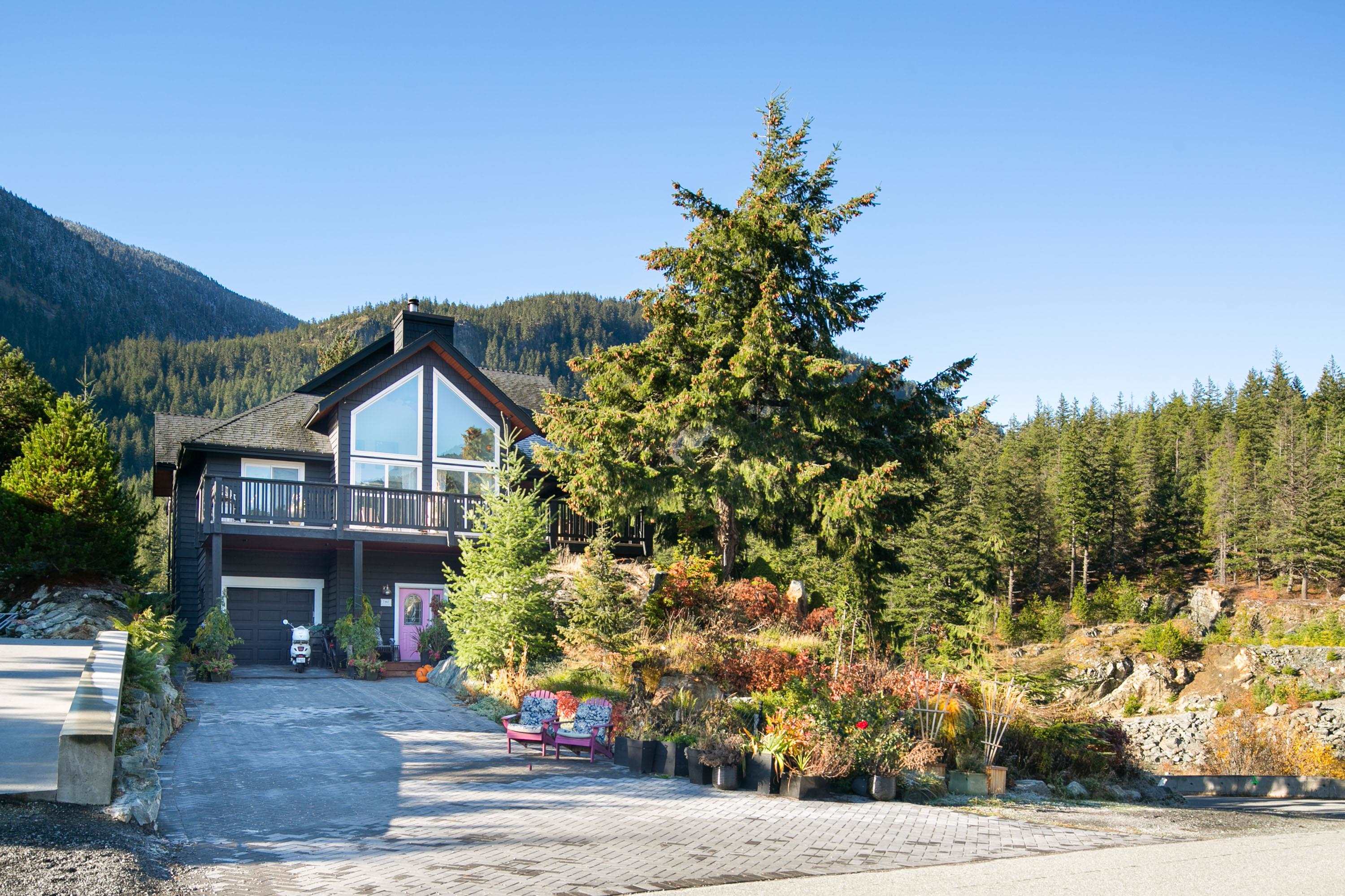7467 Dogwood Street, Pemberton, BC, V0N 2L0
