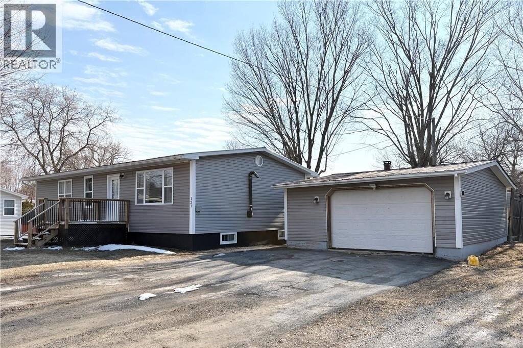 Additional image 8 of 121 Wentworth Street, Woodstock, NB, E7M2Z4