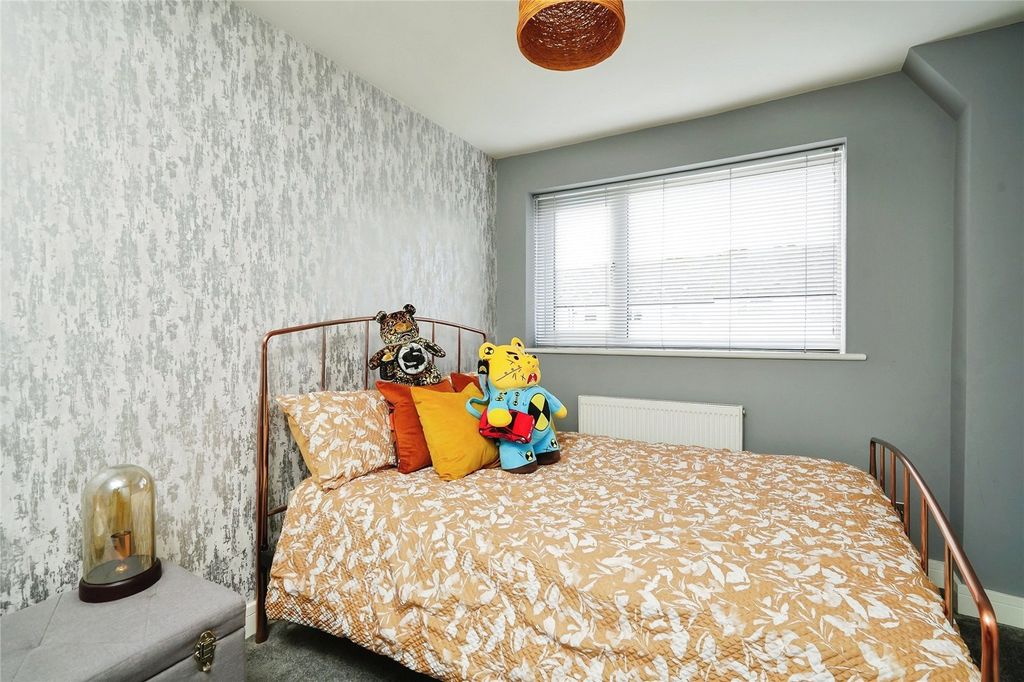 Additional image 20 of 3 bed semi-detached house for saleChichester Close, Bicester, Oxfordshire OX26