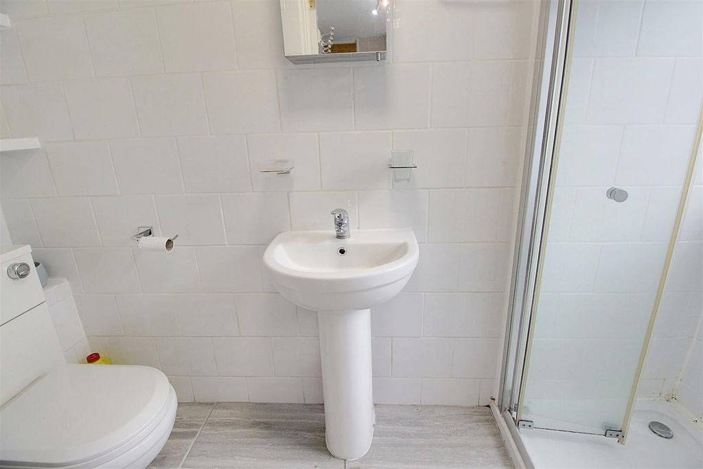 Additional image 15 of 1 bed flat for saleHigh Street, Berkhamsted HP4
