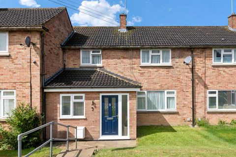 Saunders Road, Uxbridge UB10