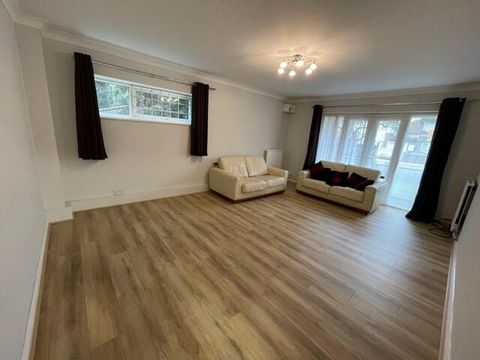 Hale Lane, Edgware HA8