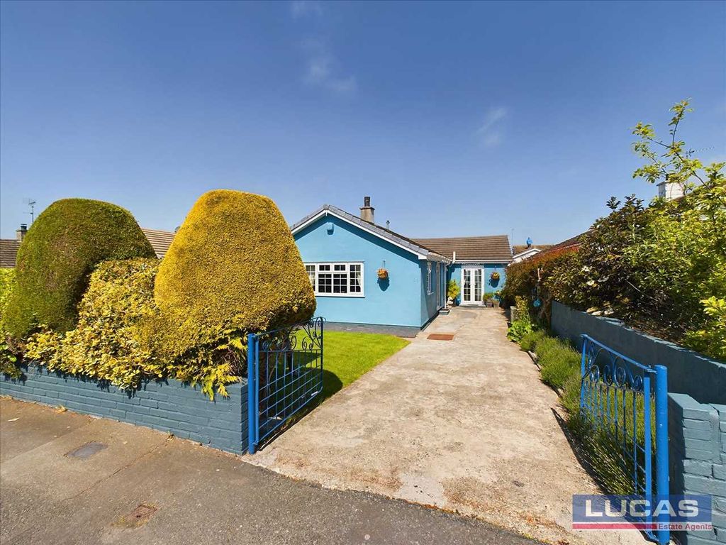3 bed detached bungalow for saleNant Y Felin, Pentraeth LL75