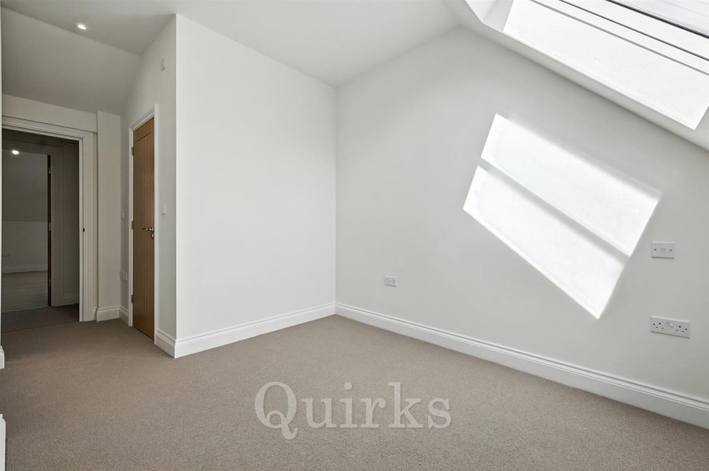 Additional image 12 of 2 bed flat for saleHigh Street, Billericay CM12