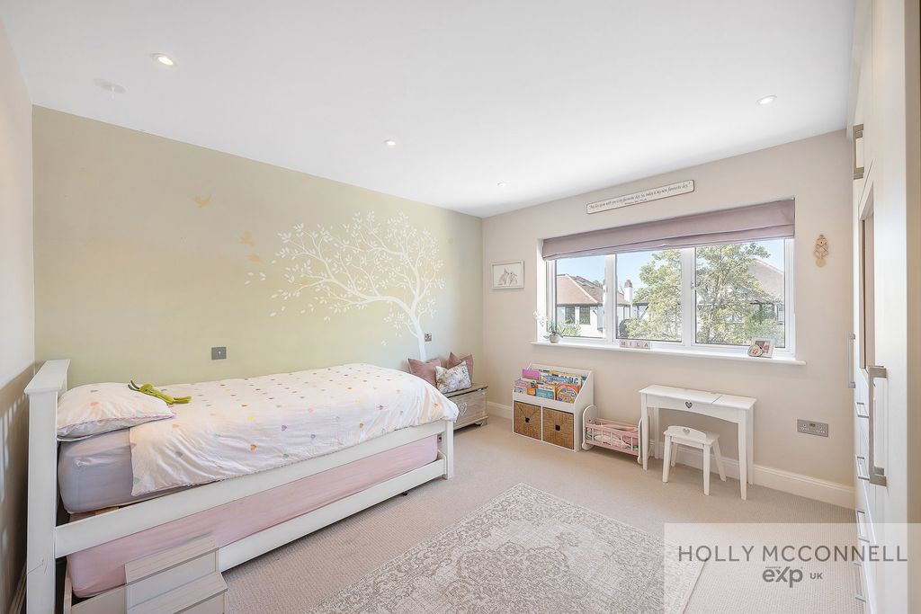 Additional image 19 of 6 bed detached house for saleBird In Hand Lane, Bromley BR1