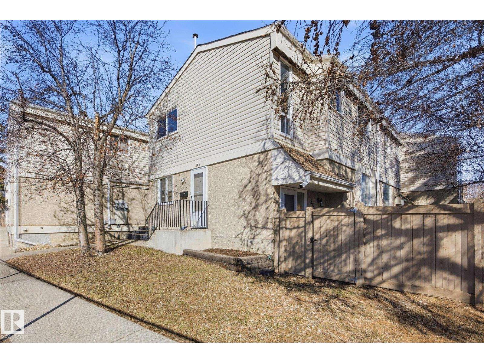 857 Erin Place NW, Edmonton, AB, T5T1M6