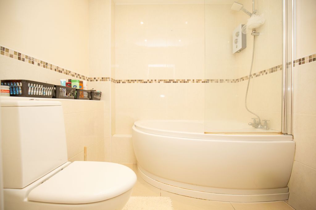 Additional image 8 of 2 bed flat for saleOrchard House, Charlotte Way, Atherstone CV9