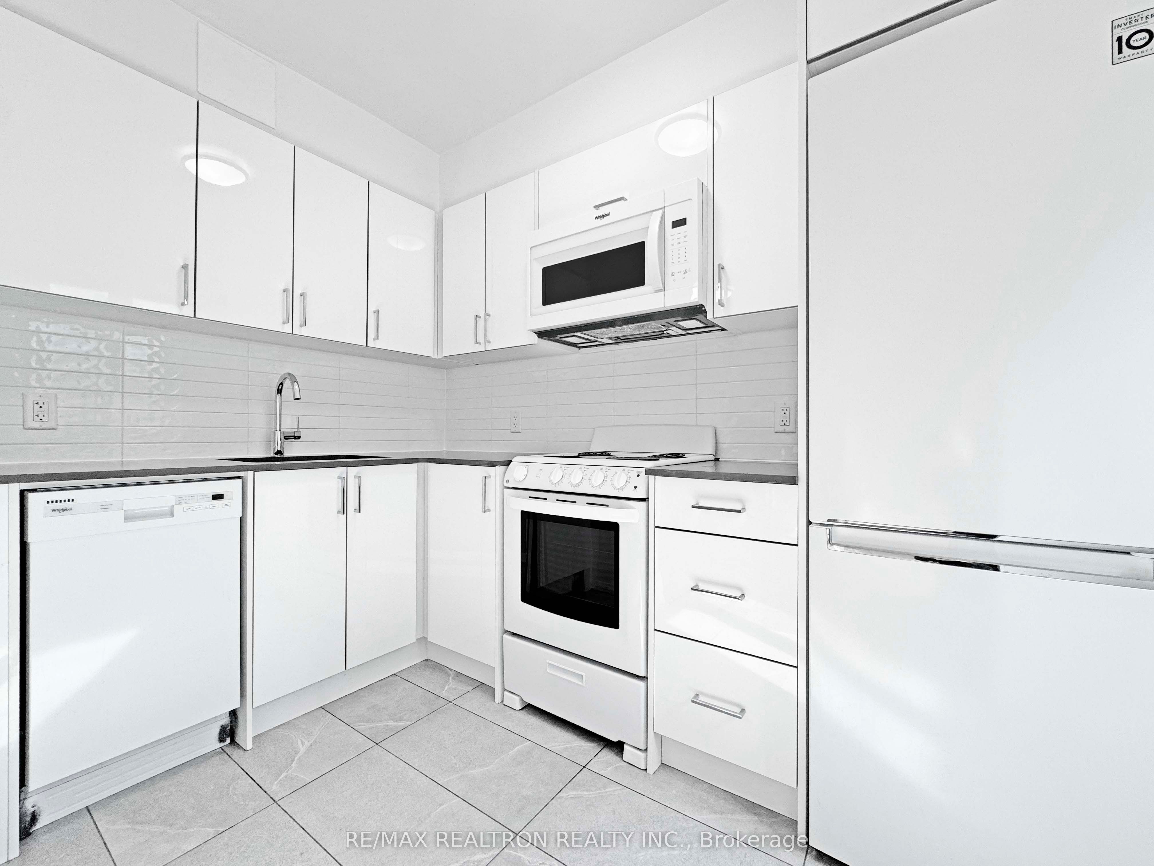 Additional image 5 of 525-398 Avenue Road, Toronto, ON, M4V 2H4