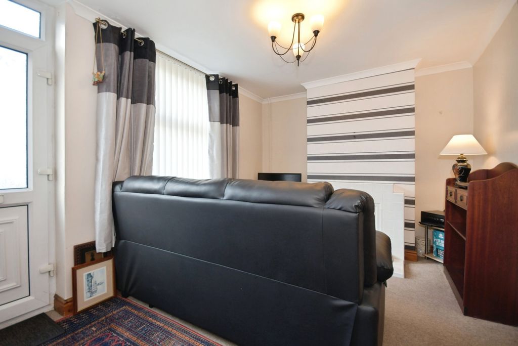 Additional image 7 of 2 bed terraced house for saleSanforth Street, Chesterfield, Derbyshire S41